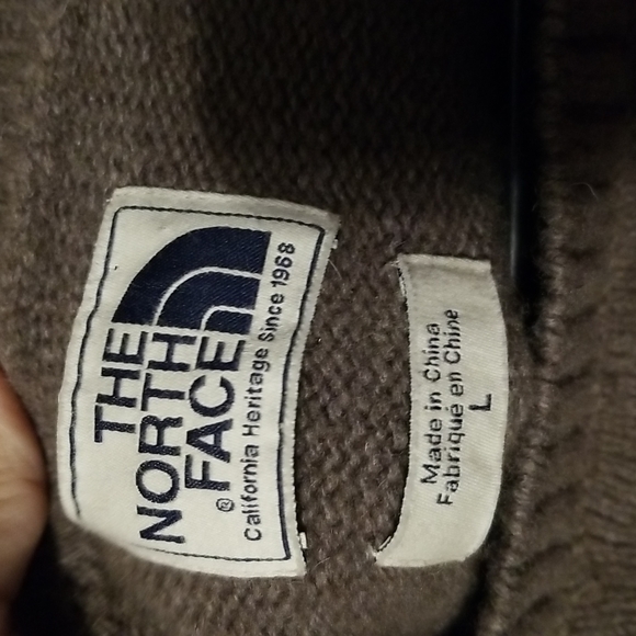 The North Face Sweater - Picture 4 of 5